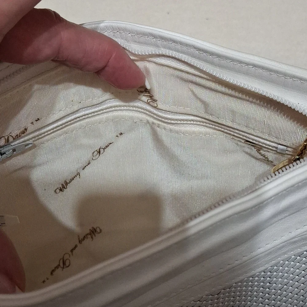 Whiting & Davis White Clutch Bag - Picture 3 of 4